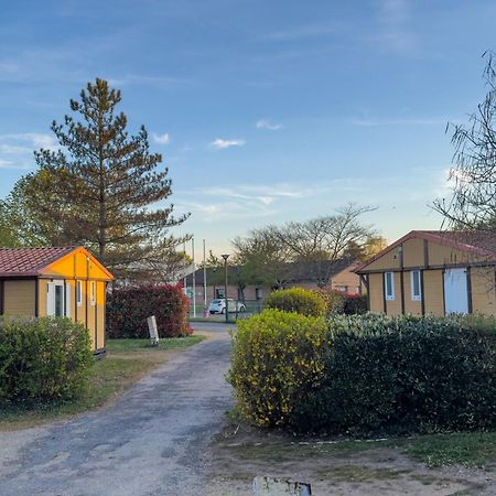 Onlycamp Camping Le Champ D'Ete Reyssouze Exterior foto