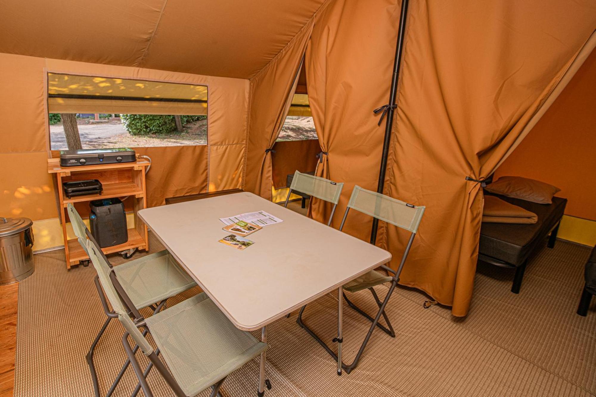 Onlycamp Camping Le Champ D'Ete Reyssouze Exterior foto